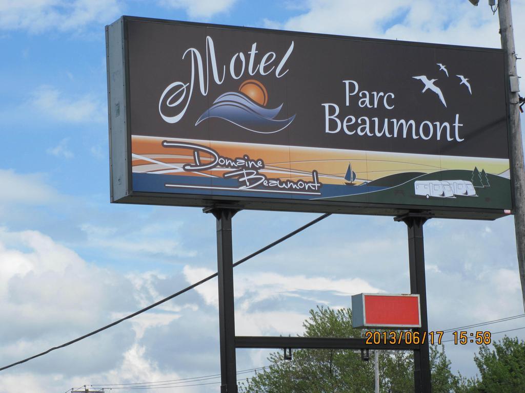 Motel Parc Beaumont Inc. Экстерьер фото