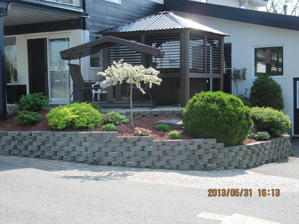 Motel Parc Beaumont Inc. Экстерьер фото