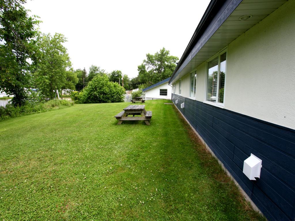 Motel Parc Beaumont Inc. Экстерьер фото