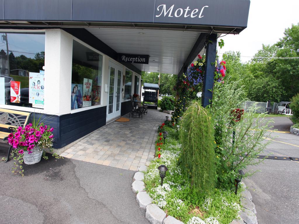 Motel Parc Beaumont Inc. Экстерьер фото